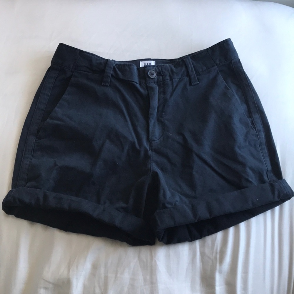 NEW Gap girlfriend shorts (chino shorts)